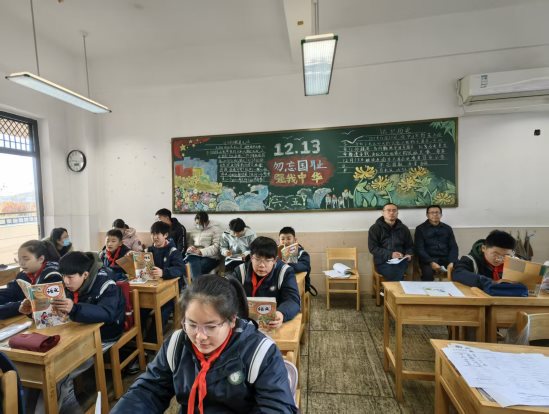 28e0a0bf8f6e4e113d2253e6bcbcbb32