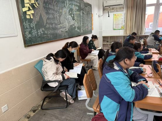 176aaa4a9dc234e86447d224fce69077